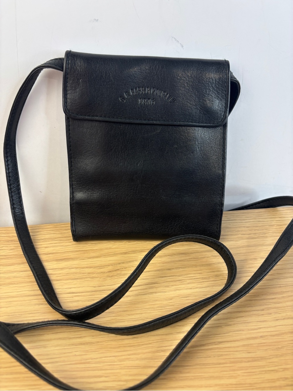 Vintage G.H.Bass‎ & Company Flap Leather Crossbody/Wallet